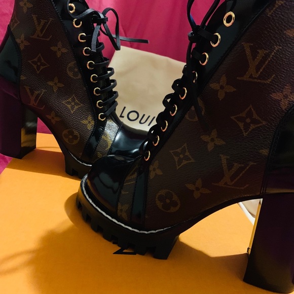 Louis Vuitton Bootie Star Trail Boots - Picture 2 of 4
